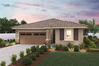 733 Carnation Ln, San Jacinto, CA 92583