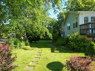 6N620 Salina Ave, Saint Charles, IL 60174
