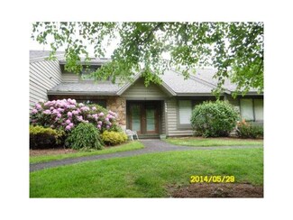 1925 S Ridge Ln, Hidden Valley, PA 15502