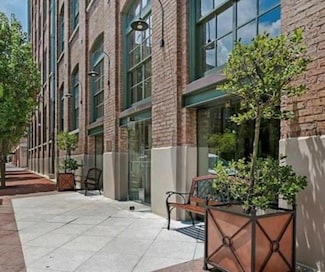 1107 S Peters St Unit 416, New Orleans, LA 70130