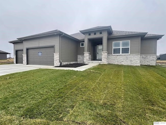 20814 Kansas Ave, Elkhorn, NE 68022