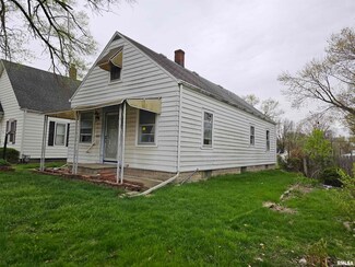 1715 N 8th St, Springfield, IL 62702