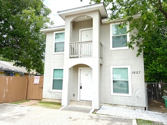 1627 N Navidad St Unit 102, San Antonio, TX 78201