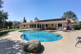 16760 Daza Dr, Ramona, CA 92065