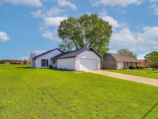 406 Roosevelt Ave, Terrell, TX 75160