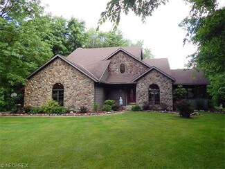 2027 W Sterling Rd, Burbank, OH 44214