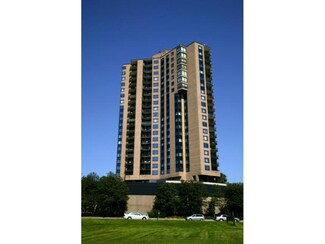 2950 Dean Pkwy Unit 1205, Minneapolis, MN 55416