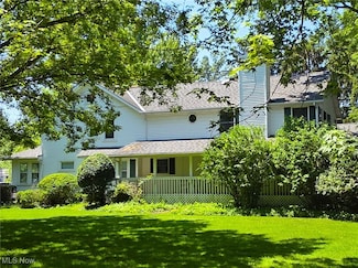 32530 Lake Rd, Avon Lake, OH 44012