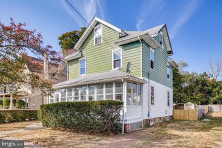 712 Chestnut St, Delanco, NJ 08075