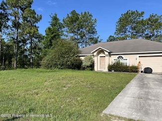 18063 Parrot Rd, Weeki Wachee, FL 34614