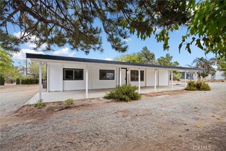 5773 Cambria Rd, Phelan, CA 92371