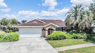 6436 Huntington Dr, Zephyrhills, FL 33542
