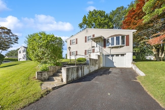 146 Williamson Cir, Oakville, CT 06779