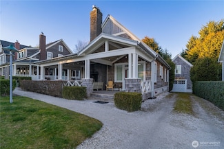 215 Meriweather St, Pacific Beach, WA 98571