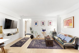 80 Park Ave Unit 6A, New York, NY 10016