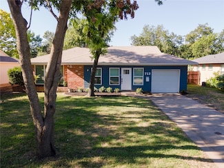 713 Nottingham Dr, Richardson, TX 75080
