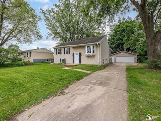 5627 Juniper Dr, Jackson, MI 49201