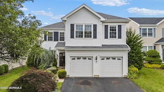 9 Inverness Dr, Manalapan, NJ 07726