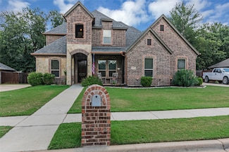 1532 Sea Breeze Ln, Azle, TX 76020