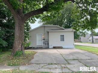 615 S Logan Ave, Carbondale, IL 62901