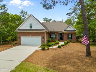 9 Surry Ln Unit 8, Pinehurst, NC 28374
