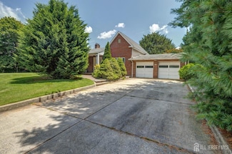 294 Fresh Ponds Rd, North Brunswick, NJ 08902