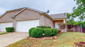 7413 Howling Coyote Ln, Fort Worth, TX 76131