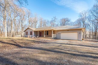 6124 N Genevieve Ln, Bloomington, IN 47408