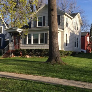 14 Union St, Le Roy, NY 14482