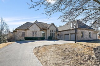 35W747 Valley View Rd, Dundee, IL 60118