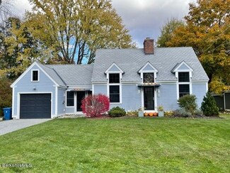 30 Mount Williams Dr, Williamstown, MA 01267