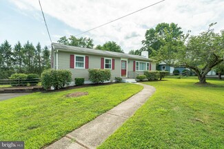 97 Sunset Dr, New Hope, PA 18938