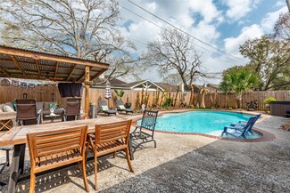 16023 Copper Canyon Dr, Friendswood, TX 77546