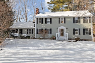 9 Little Pine Ln, Exeter, NH 03833