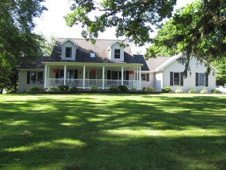 302 Vicary Rd, Leslie, MI 49251