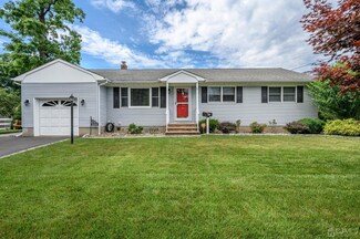 222 W Hendricks Blvd, South Plainfield, NJ 07080