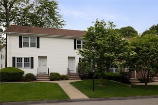 123 Forestwood Dr, North Providence, RI 02904