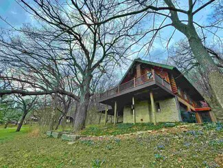 2112 State Highway 9, Decorah, IA 52101