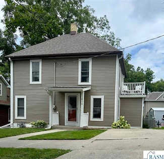614 Adams St, Mankato, MN 56001