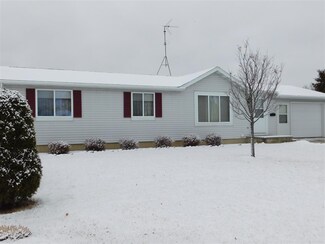 219 Emerald Dr, Reeseville, WI 53579