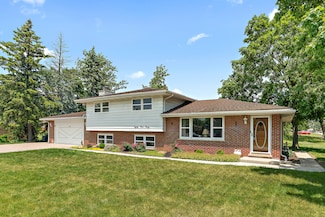 8930 W 76th Place, Justice, IL 60458