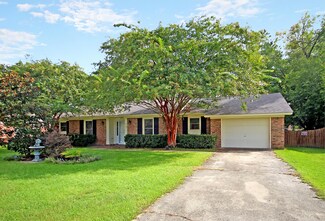 313 Longleaf Rd, Summerville, SC 29483
