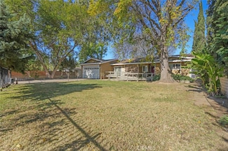 17241 Raymer St, Northridge, CA 91325