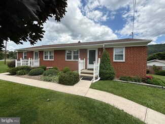 15 Meadow Ln, Franklin, WV 26807
