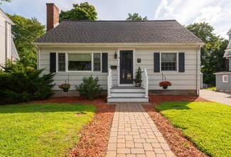 21 York Rd, Lynn, MA 01904