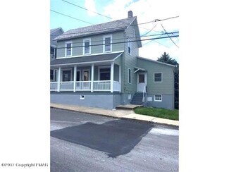104 Garibaldi Ave, Roseto, PA 18013