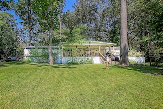369 Mulberry Ln, Zavalla, TX 75980