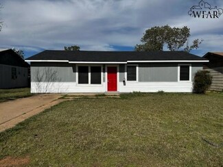 116 N Glencoe Cir, Wichita Falls, TX 76302