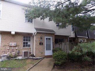 2189 Harbour Dr, Palmyra, NJ 08065