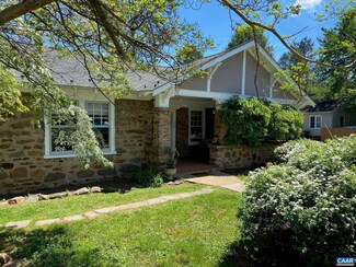 2206 Jefferson Park Ave, Charlottesville, VA 22903